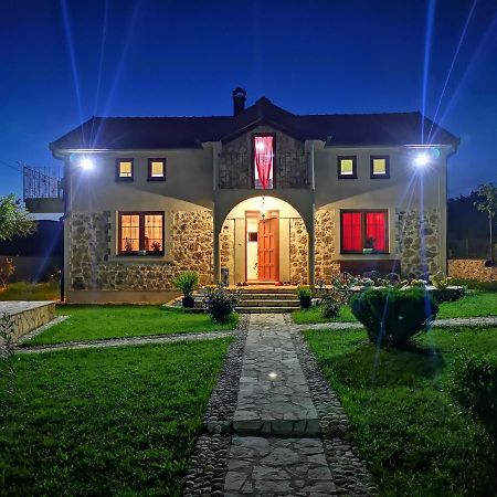 מוסטר Silent Village Villa With Swimming Pool מראה חיצוני תמונה