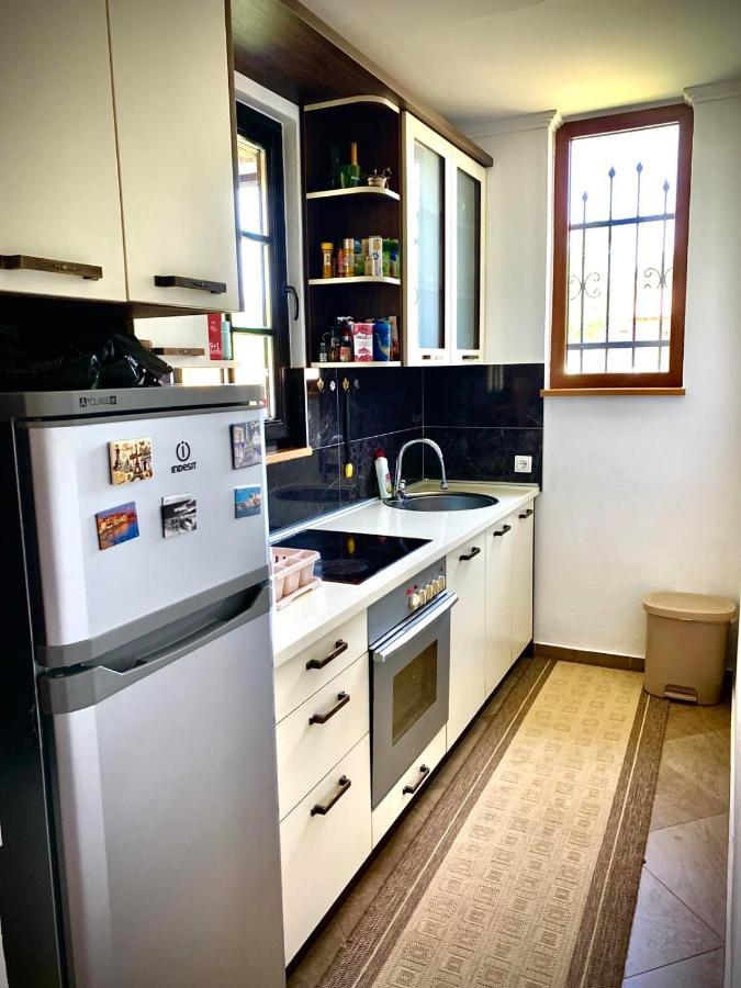 מוסטר Silent Village Villa With Swimming Pool מראה חיצוני תמונה