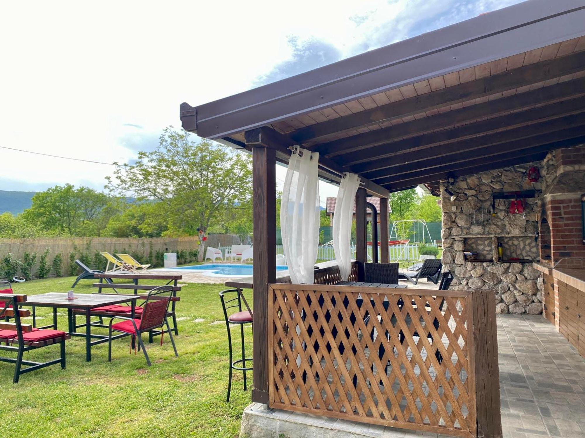 מוסטר Silent Village Villa With Swimming Pool מראה חיצוני תמונה